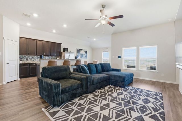 19212 Andrew Jackson ST 1, Manor, TX 78653