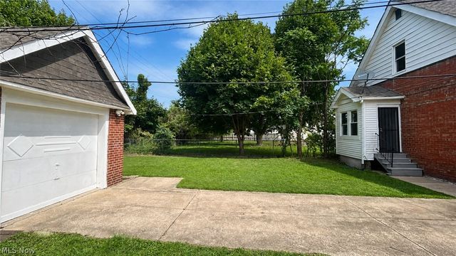 1268 E 169th Street, Cleveland, OH 44110
