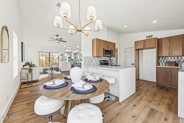 16806 S 28TH Place, Phoenix, AZ 85048