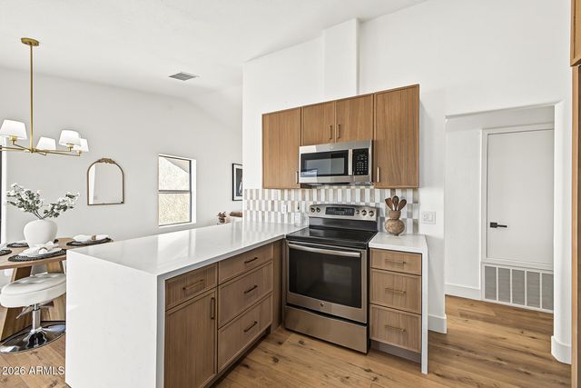 16806 S 28TH Place, Phoenix, AZ 85048