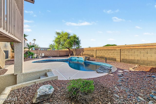 16806 S 28TH Place, Phoenix, AZ 85048