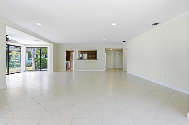 2730 W Polo Island Drive A101, Wellington, FL 33414