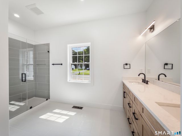 170 Bee Street, Meriden, CT 06450