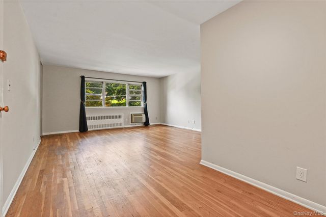 50 Charter Circle C, Ossining, NY 10562