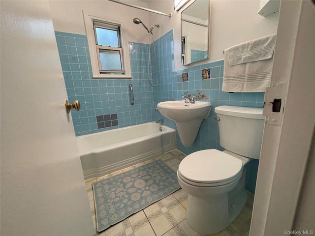50 Charter Circle C, Ossining, NY 10562