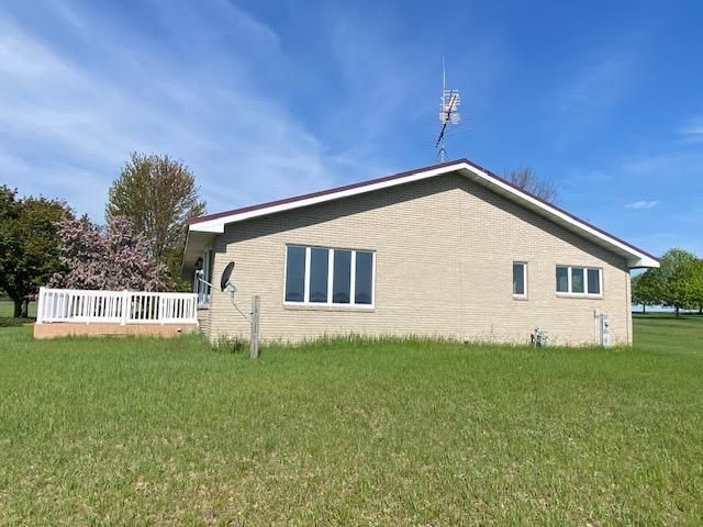 W8918 County Road W, Crivitz, WI 54114