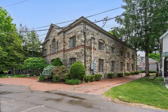 14 Talford Place UNIT 1, Saratoga Springs, NY 12866