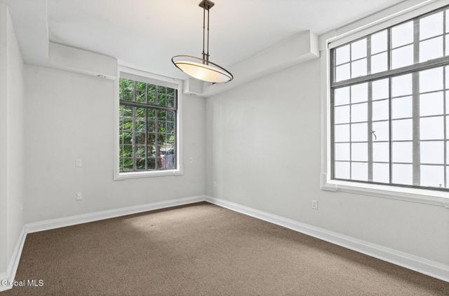 14 Talford Place UNIT 1, Saratoga Springs, NY 12866