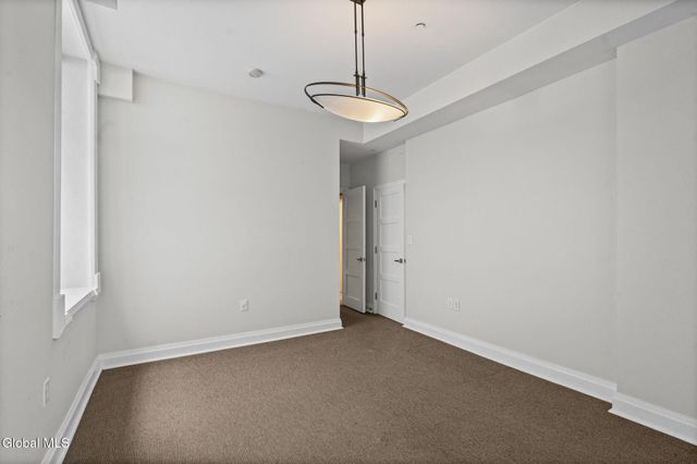 14 Talford Place UNIT 1, Saratoga Springs, NY 12866