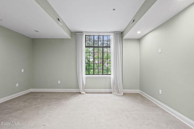 14 Talford Place UNIT 1, Saratoga Springs, NY 12866