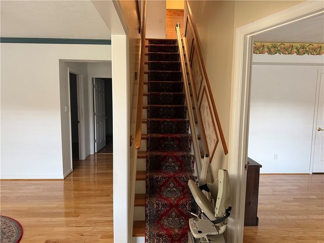 107 Boxwood Ct, Peters Twp, PA 15317