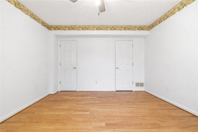 107 Boxwood Ct, Peters Twp, PA 15317