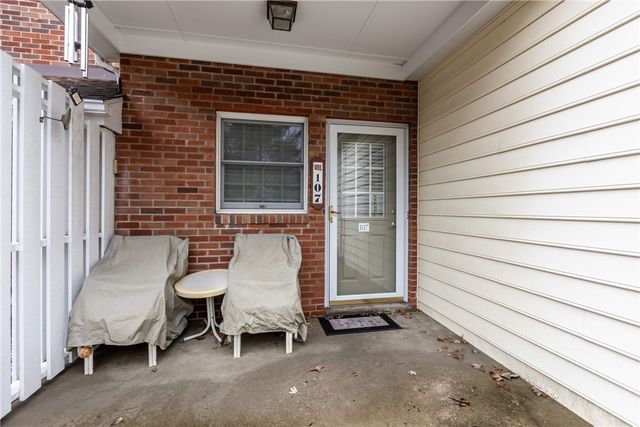 107 Boxwood Ct, Peters Twp, PA 15317