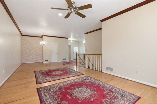 107 Boxwood Ct, Peters Twp, PA 15317
