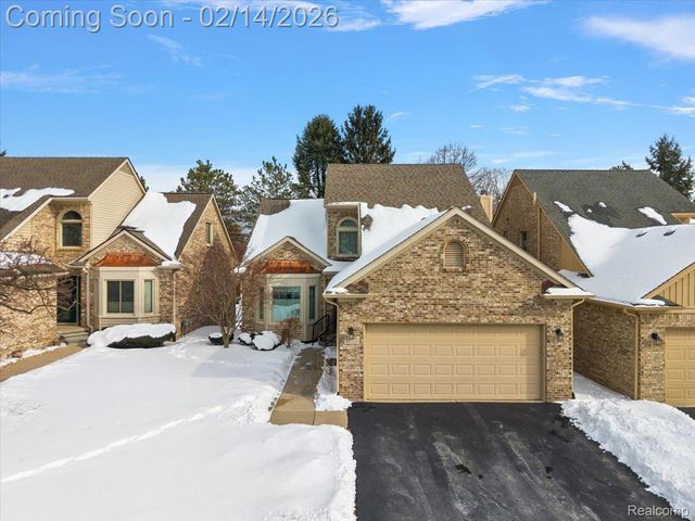 45325 Stonehedge Drive, Plymouth Charter Township, MI 48170