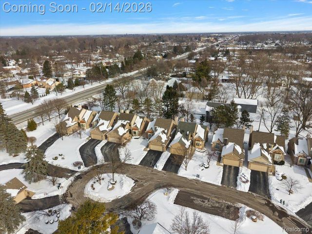 45325 Stonehedge Drive, Plymouth Charter Township, MI 48170