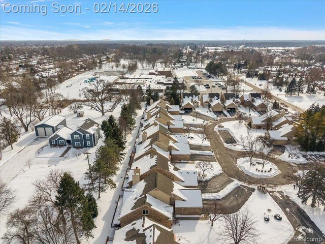 45325 Stonehedge Drive, Plymouth Charter Township, MI 48170