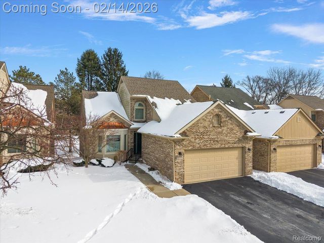 45325 Stonehedge Drive, Plymouth Charter Township, MI 48170