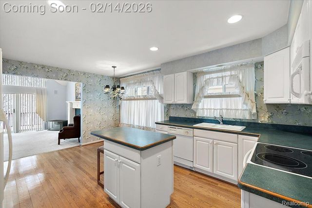 45325 Stonehedge Drive, Plymouth Charter Township, MI 48170