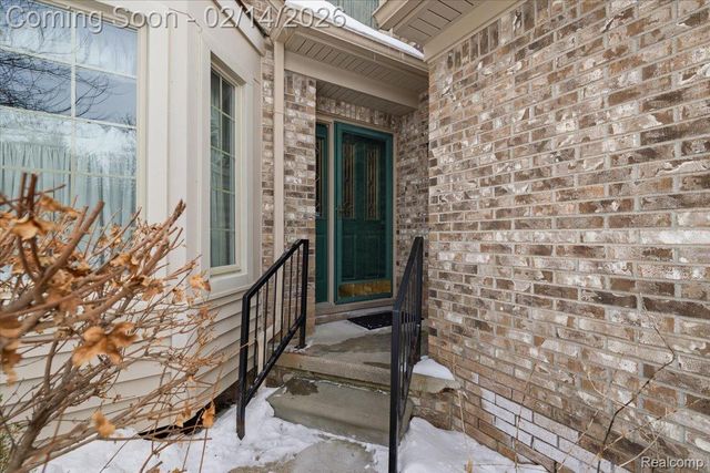 45325 Stonehedge Drive, Plymouth Charter Township, MI 48170