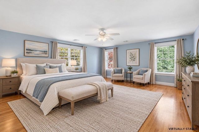 35 Labrador Lane, Dover, NH 03820