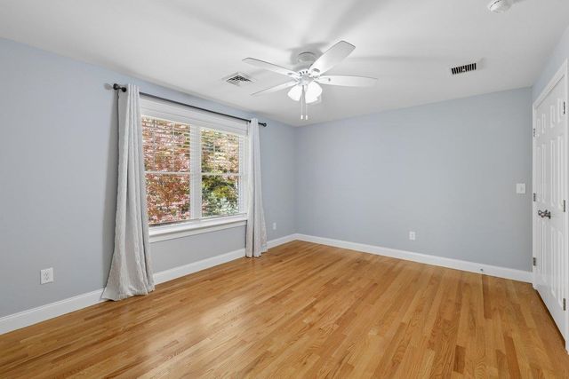 35 Labrador Lane, Dover, NH 03820