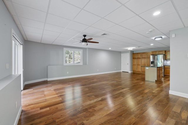 35 Labrador Lane, Dover, NH 03820