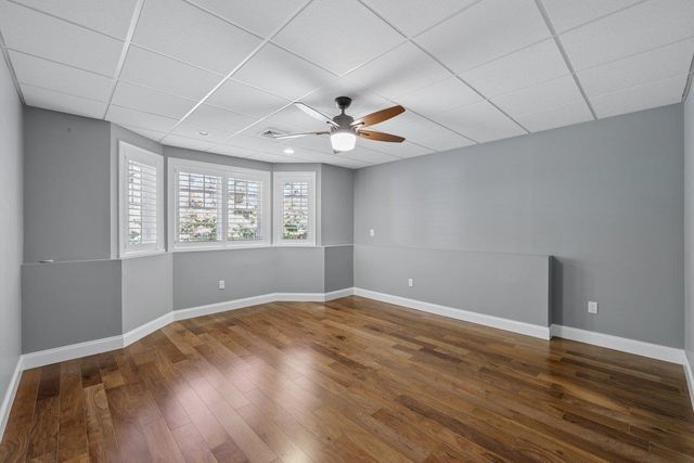 35 Labrador Lane, Dover, NH 03820