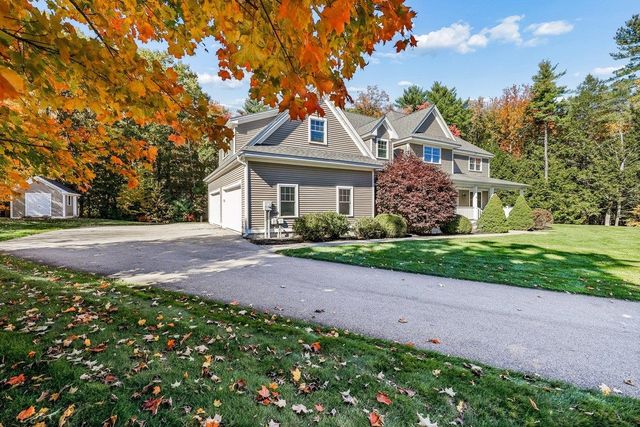 35 Labrador Lane, Dover, NH 03820