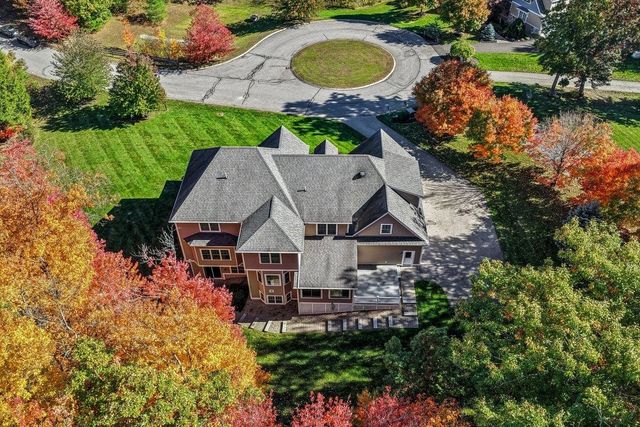 35 Labrador Lane, Dover, NH 03820