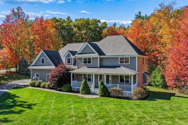 35 Labrador Lane, Dover, NH 03820
