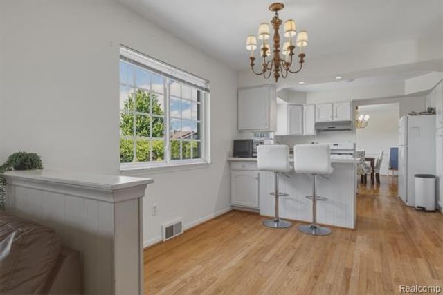 32007 Claeys Drive, Warren, MI 48093