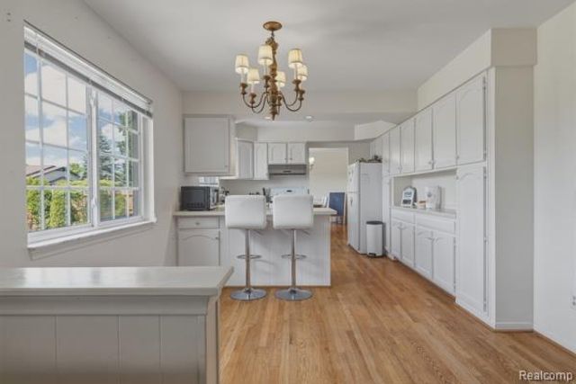 32007 Claeys Drive, Warren, MI 48093