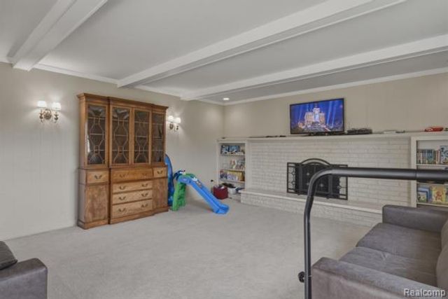 32007 Claeys Drive, Warren, MI 48093