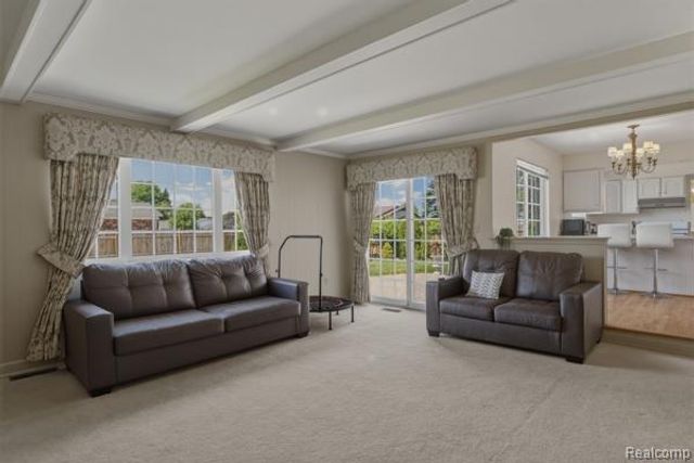 32007 Claeys Drive, Warren, MI 48093