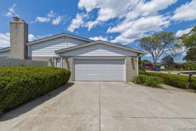 32007 Claeys Drive, Warren, MI 48093