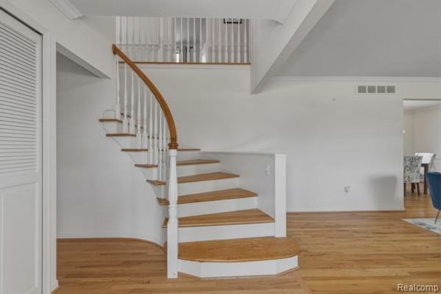 32007 Claeys Drive, Warren, MI 48093