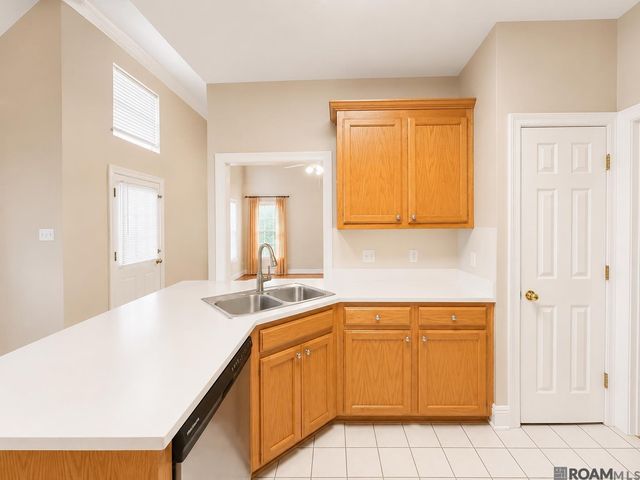 15160 S Oakleigh Ln, Prairieville, LA 70769