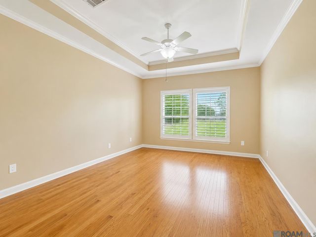15160 S Oakleigh Ln, Prairieville, LA 70769