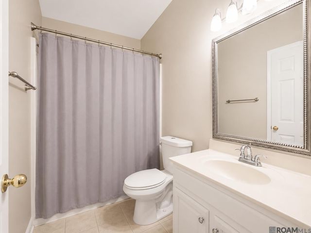 15160 S Oakleigh Ln, Prairieville, LA 70769