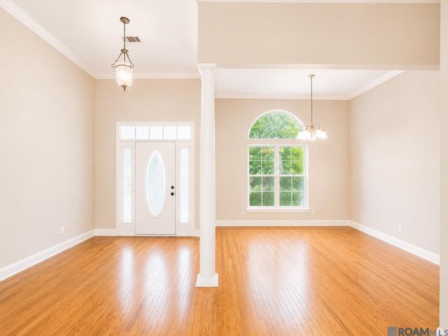 15160 S Oakleigh Ln, Prairieville, LA 70769