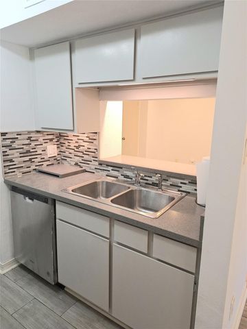 2800 Jeanetta Street 801, Houston, TX 77063