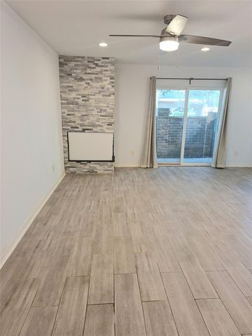 2800 Jeanetta Street 801, Houston, TX 77063