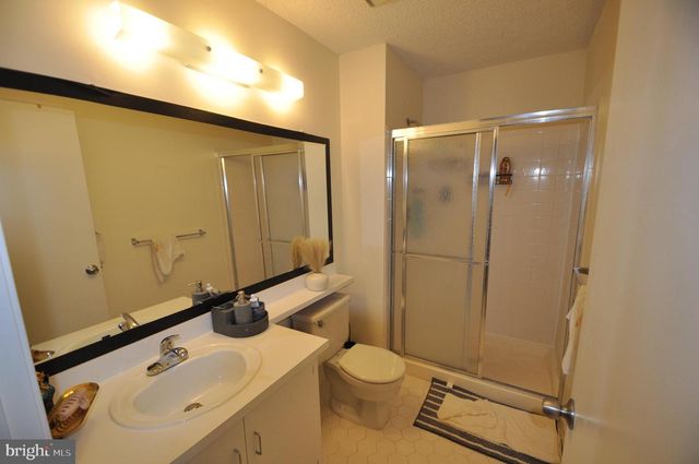 13 VOSCEK CT, Lawrenceville, NJ 08648