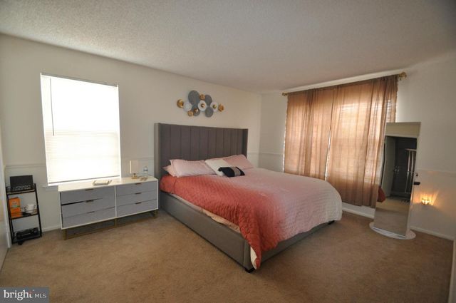 13 VOSCEK CT, Lawrenceville, NJ 08648