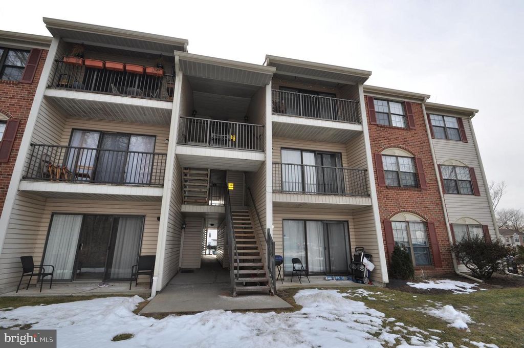 13 VOSCEK CT, Lawrenceville, NJ 08648