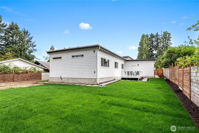 3124 OAS Drive W, University Place, WA 98466