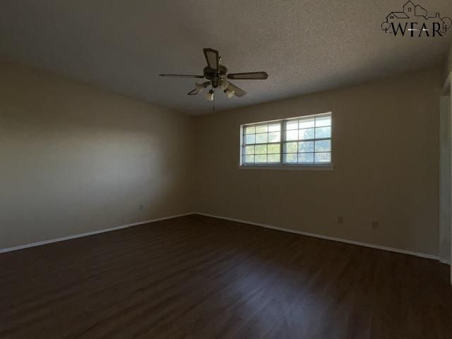 4 BRIANDALE COURT, Wichita Falls, TX 76310