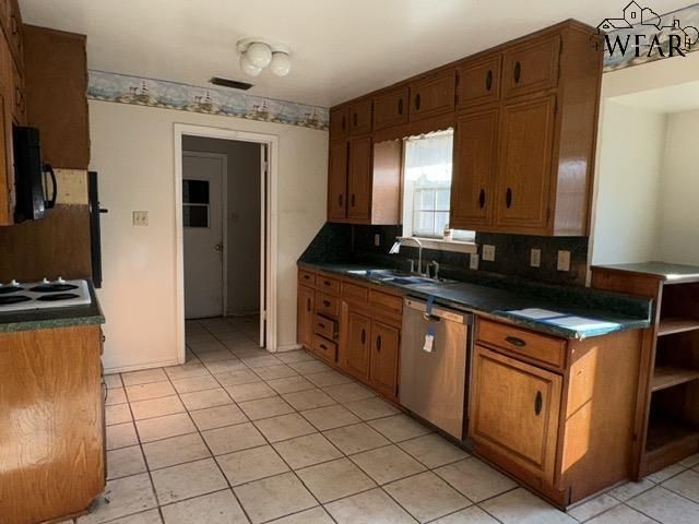 4 BRIANDALE COURT, Wichita Falls, TX 76310