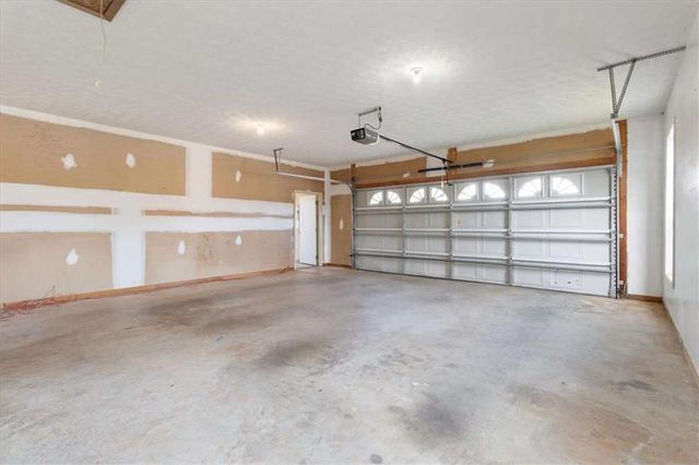 305 Daileys Plantation Court, Mcdonough, GA 30253